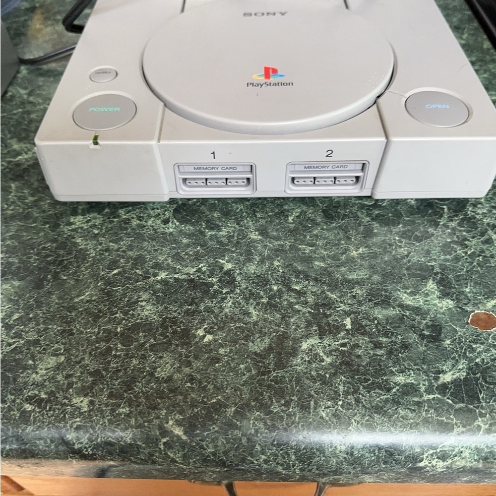 Play Station1 system 1998 SCPH-7501 - Picture 3 of 14